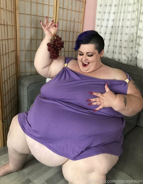 reenayestarr model sexy pictures