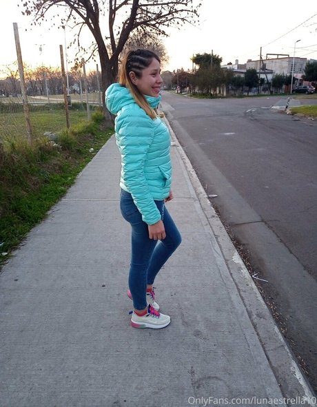 lunaestrella10 sex model image