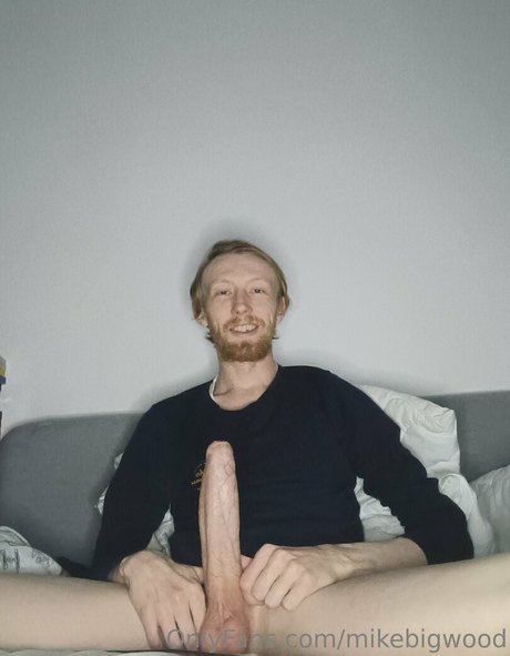 mikebigwood star erotic archive