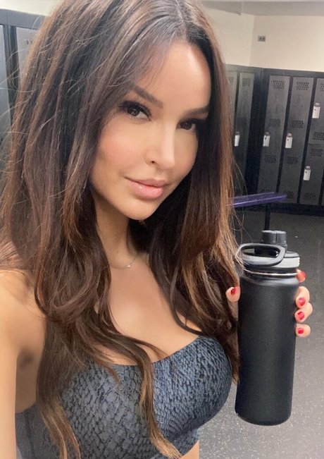 HustlewithAnn star nudes pics