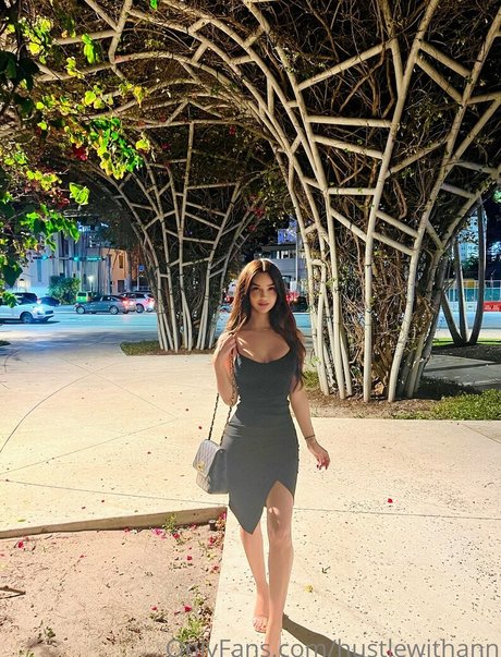 HustlewithAnn nice pornstar picture