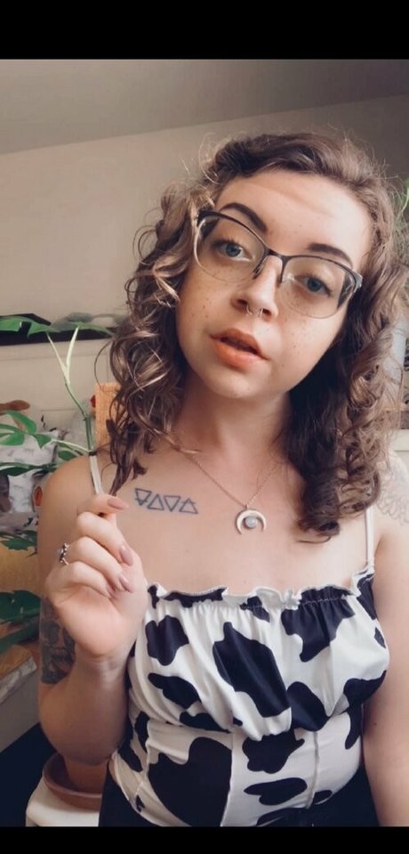 sidhee nice actress photo