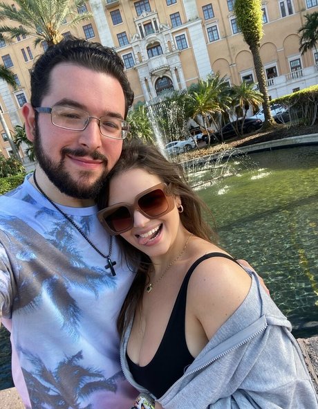 vanessinator pornographic actress pics