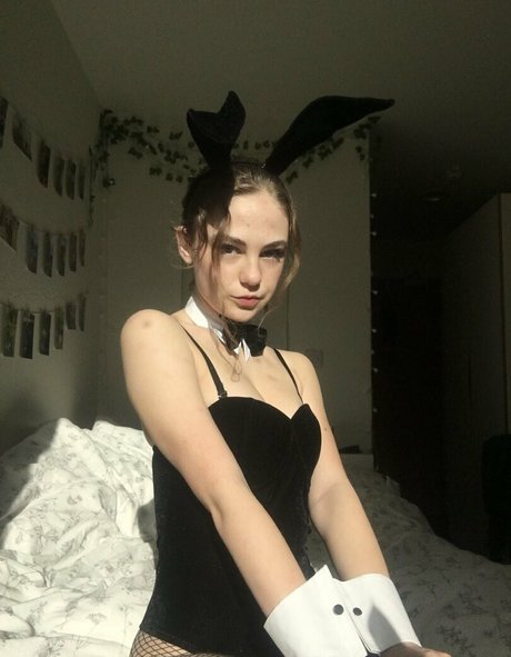 freshkiwi pornographic model pics