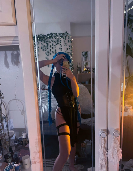 freshkiwi best model pics