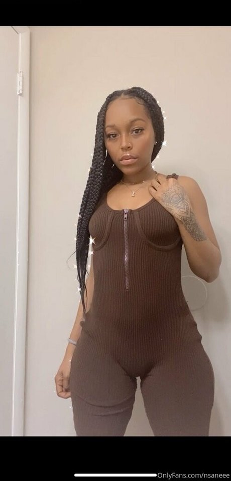 nsaneee sex model pic