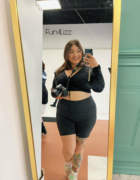 fun4lizzsfw pornstar art photos