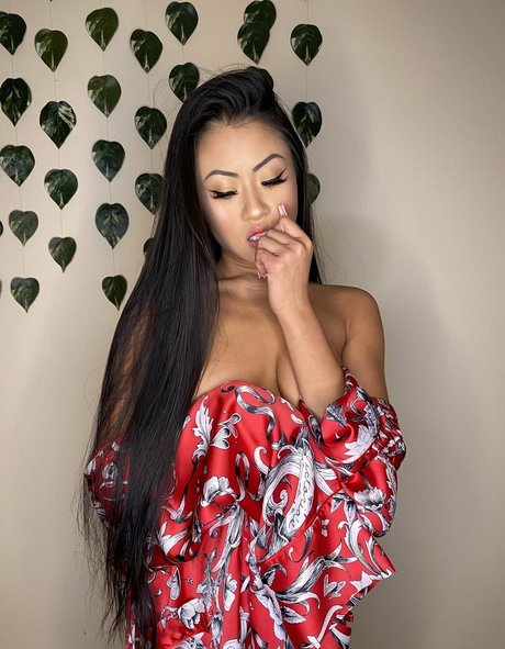 kamikolin xxx pornstar picture