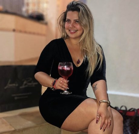 Debora Porto model pretty pictures