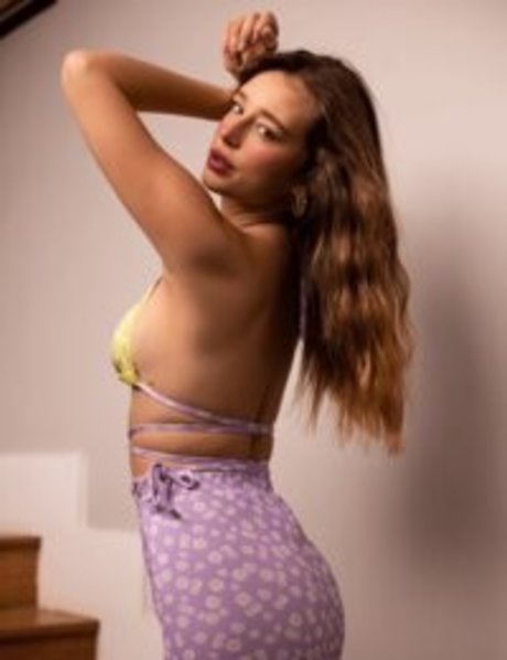 Duda Reis nude star archive