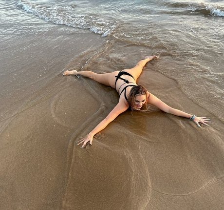 Nicole Arbour pornographic actress photos