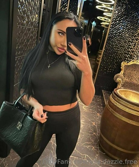 lola dazzle free nice model pictures