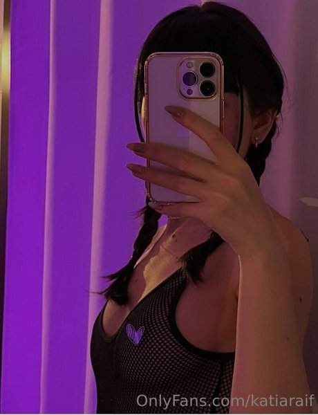 Katiaraif model pornographic photos