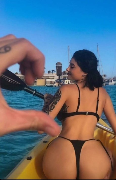 Paula Benitez hot star img