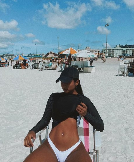 Gabrielle Wlisses hot actress photos