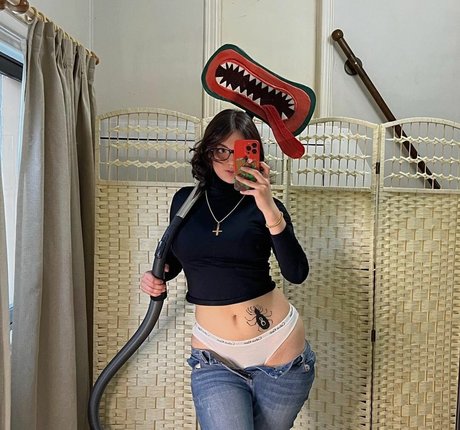 Chio Paleta pornstar exclusive image