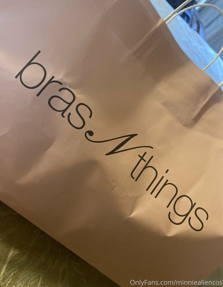 minniealiencos nice star image