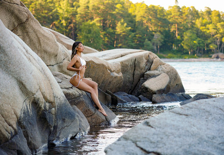 Victoria Eik actress gallery