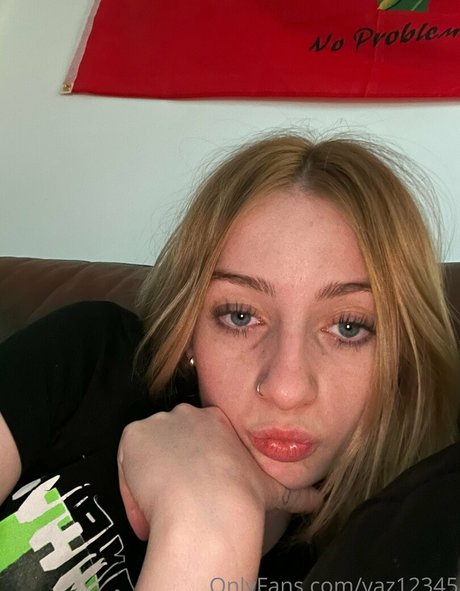 yaz12345 pretty actress photo