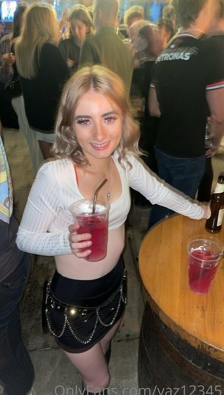 yaz12345 pornographic model pic