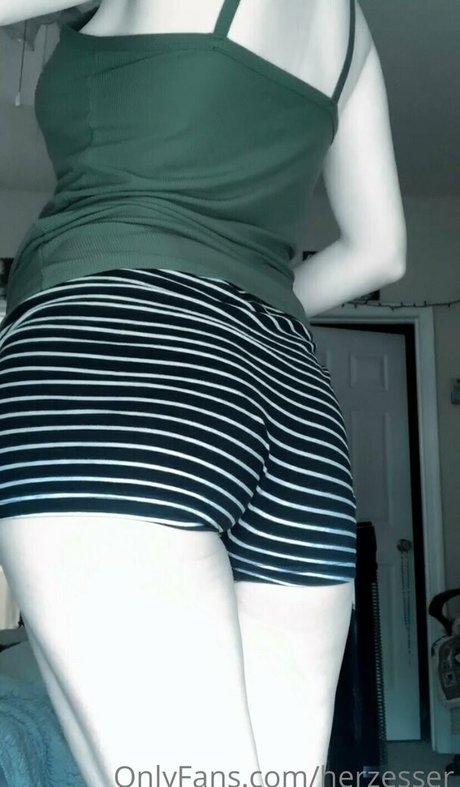 herzesser star high quality photo