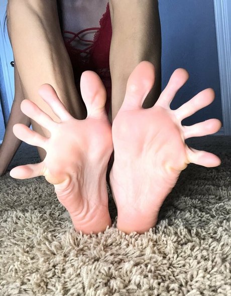 fabulous toe spread model free pictures