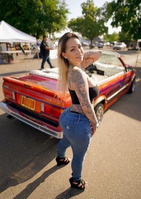 dab710queen nude model images