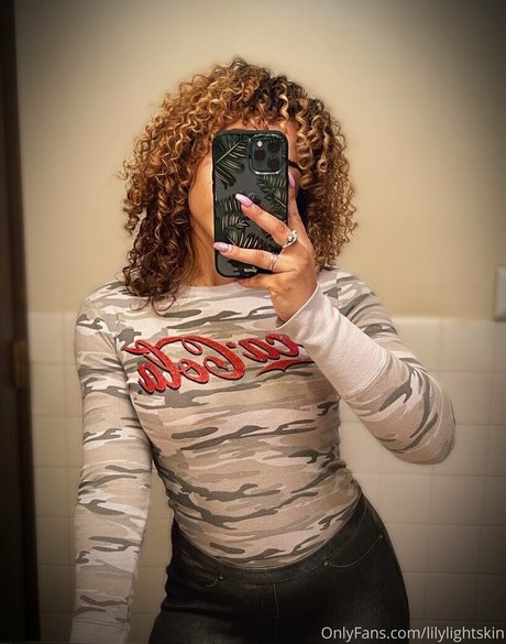 lilylightskin star sex archive