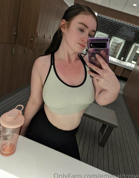 emeraldrose high quality pornstar gallery