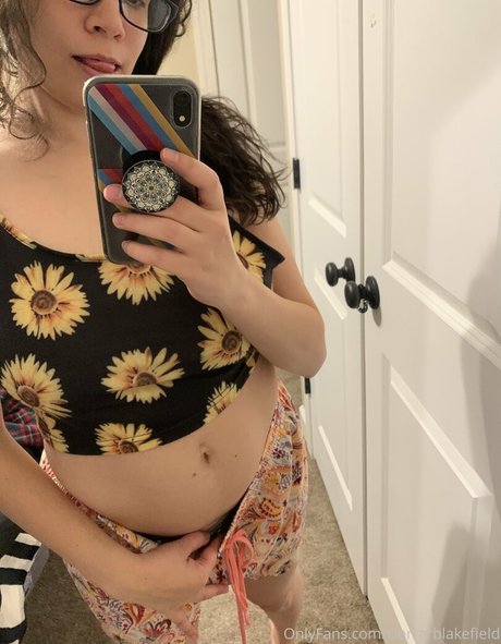 sierrarblakefield beautiful actress archive