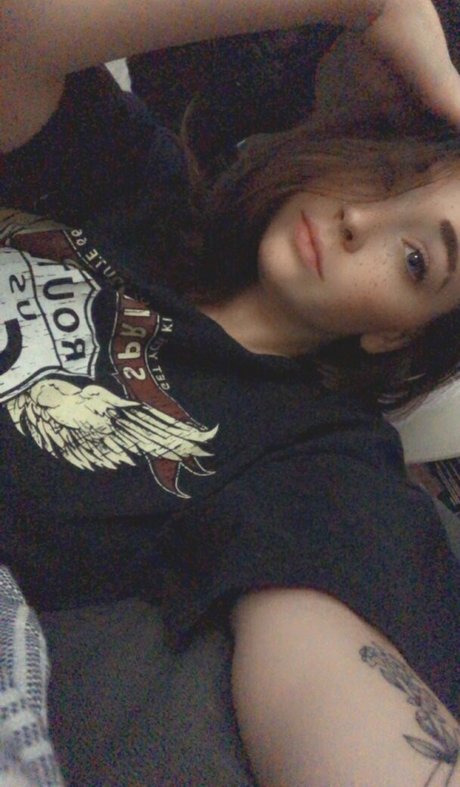 Emily Fox top star photo