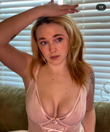 Emily Fox perfect actress img