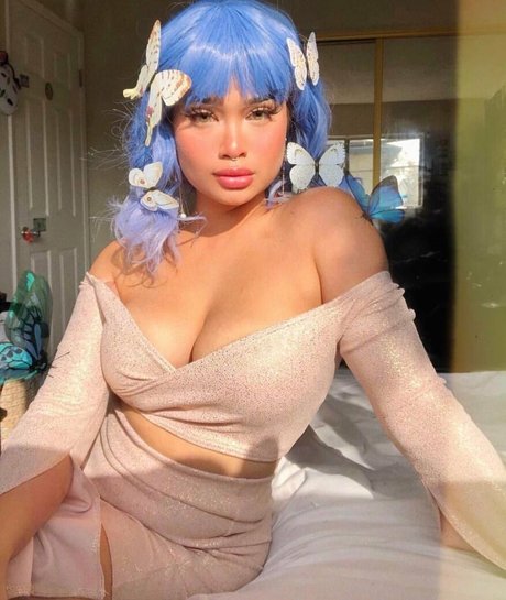 Cleo Lazuli perfect star photos