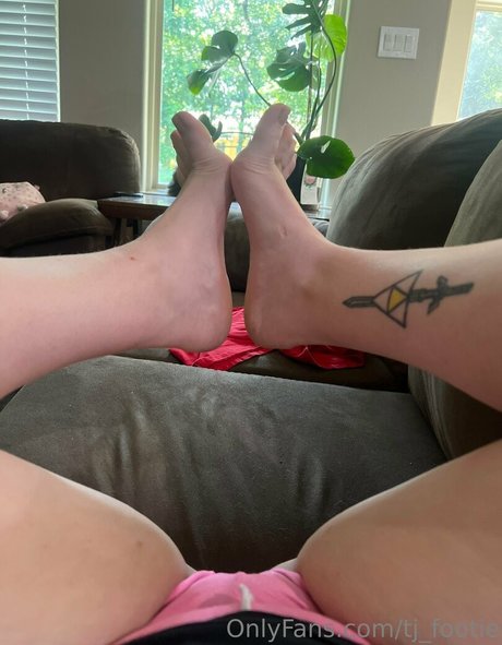 tj footie erotic actress pics