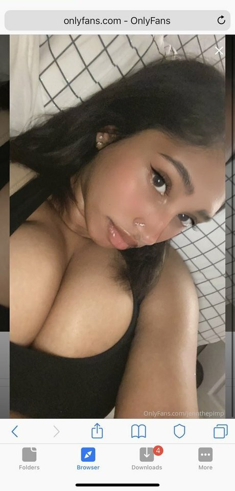 Jeanette prakash model top image