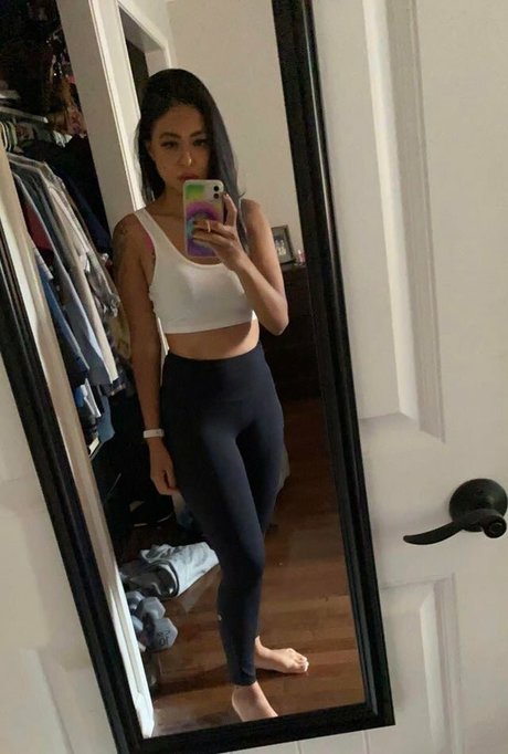 Randomsuburbanite Rose hot pornstar image