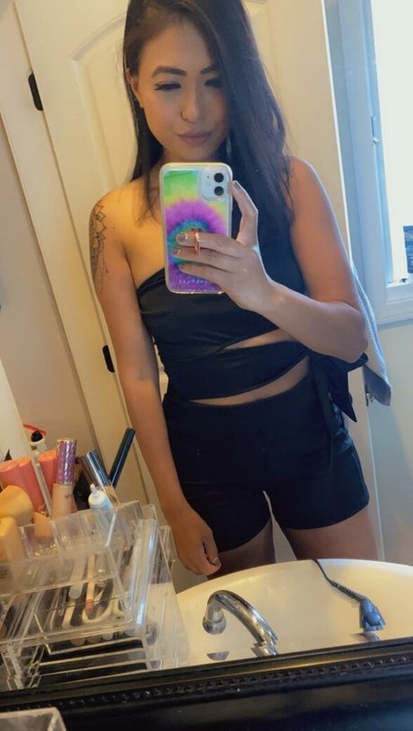 Randomsuburbanite Rose top star gallery