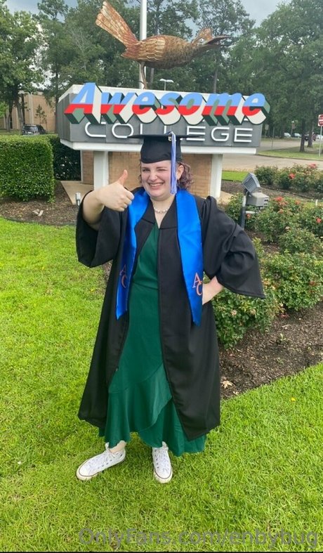 enbybug nudes model pic