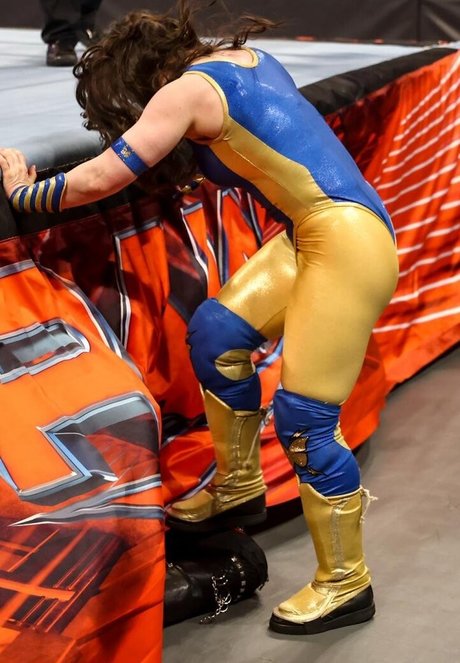 Nikki Cross hd pornstar photos