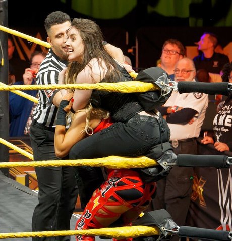 Nikki Cross naked star pictures