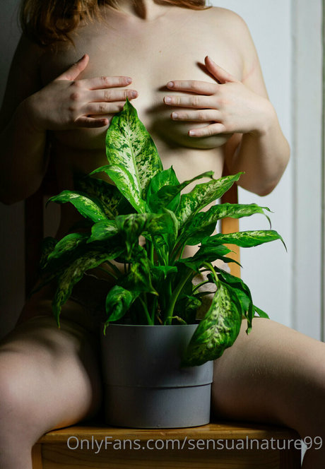 sensualnature99 top model picture