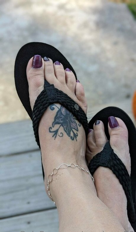 manicure78 sexy model img