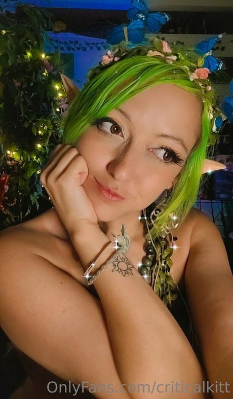 criticalkitt adult model picture