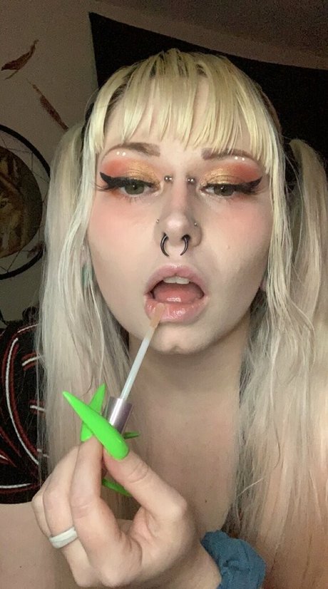 apothekatie model erotic picture