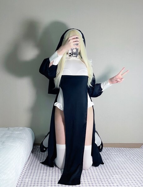 mocanya model free pictures