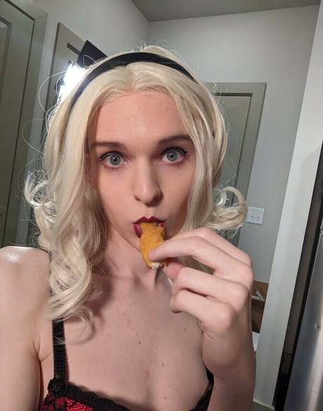 Wendy B_ pornstar sexy archive