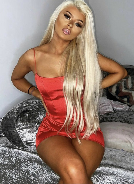 Chloe Inskip model high quality pictures