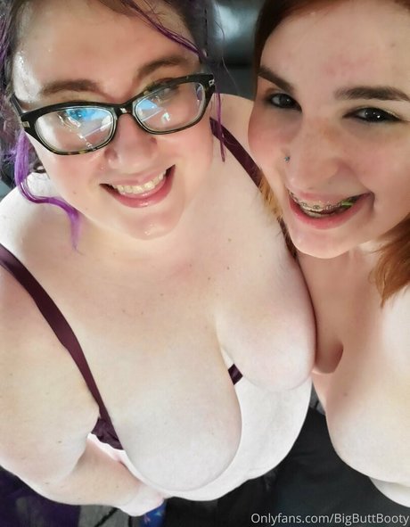 paigesteelexxx exclusive model images