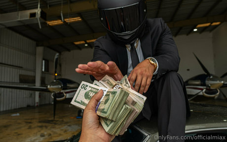 officialmiax pornstar perfect photos