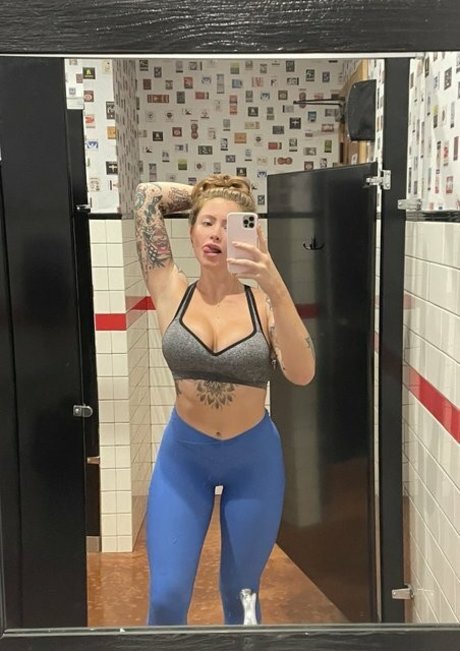 RobbieCal sex actress images